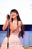 山崎エリイ「山崎エリイ 19歳直前にソロデビュー！ “どこから見てもカワイイ”彼女の誕生日やXmasの過ごし方とは？」1枚目/10