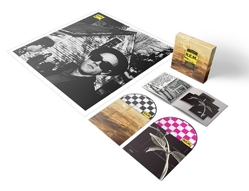 Ｒ．Ｅ．Ｍ．「R.E.M. 『アウト・オブ・タイム』25周年記念盤が発売　CD2は貴重なデモ版を収録」1枚目/2