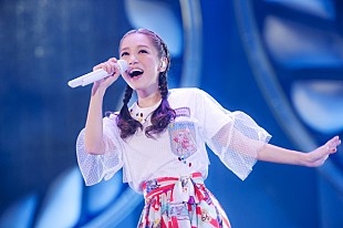 「西野カナ 4か月間におよぶ20万規模アリーナツアーも大盛況」