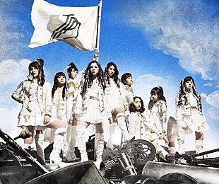 「東京パフォーマンスドール BABYMETALも手掛けた伊達めぐみによるナポレオンジャケット！ 1stアルバムジャケ写公開」