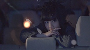 「テンテンコ 新ミニアルバム『工業製品』より全編スーパースローカメラ使用の「くるま」MV公開」