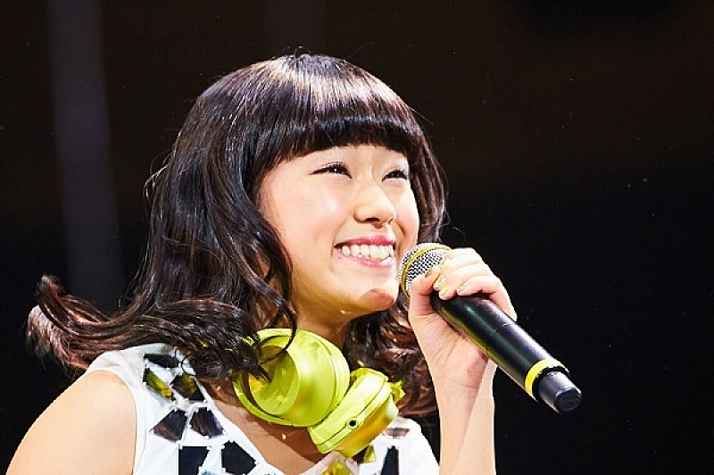 Little Glee Monster 初の武道館公演で感涙 絶対に皆の手を離さない Daily News Billboard Japan