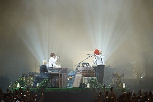 「SEKAI NO OWARI 豪華なライブセット52品をオークションに出品！ 売上げは動物殺処分ゼロ支援の寄付へ」