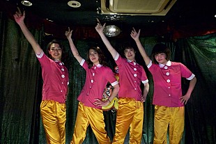 「黒猫チェルシー、まさかの女装に挑戦?! ショートムービー第2弾公開」