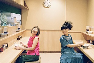 「矢野顕子×上原ひろみ、共演AL『ラーメンな女たち』先行トレイラー公開」