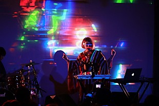 「ハッカソンで生まれた技術を実演、小南千明/FEMM/galcidら6組が最新の音楽ライブ」