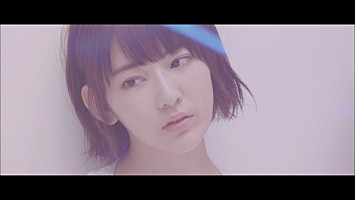 坂道AKB「誰のことを一番 愛してる？」MV公開、センターは欅坂46平手友梨奈 | Daily News | Billboard JAPAN