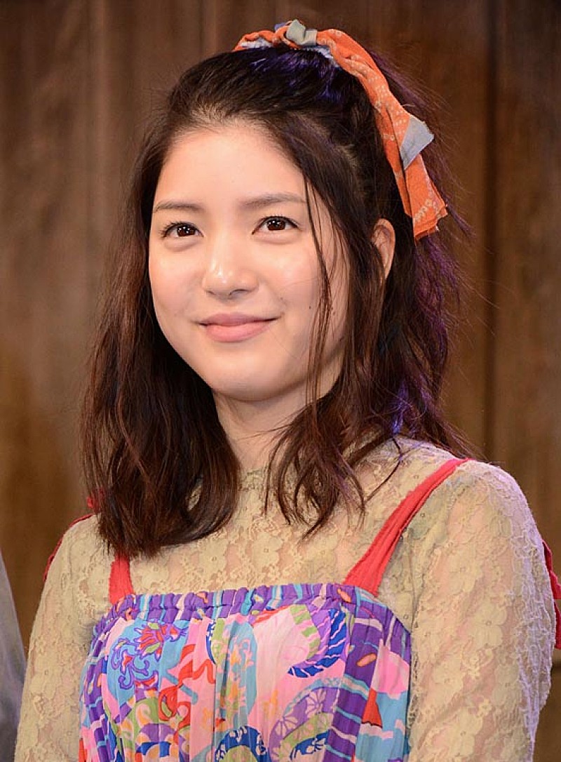 「川島海荷、ヒロイン役に「心がバタバタ」　バ－スデ－サプライズも「心臓が痛い」」1枚目/1