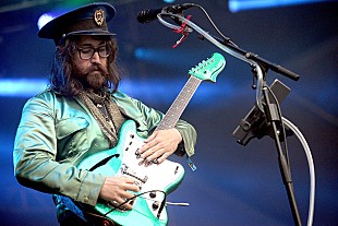 「ショーン・レノン、故キャリー・フィッシャーと共作したバラードを公開」