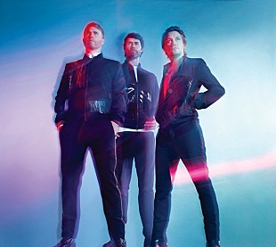 「テイク・ザット、10年ぶり日本インタビューが実現「UKのレコード会社が僕らを日本に行かせてくれなかったんだよ！（笑）」」