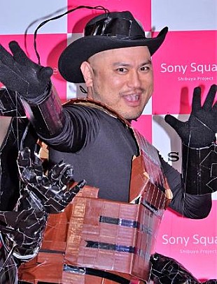 「ハリウッドザコシショウ、レコ－ドデビュ－をさらりと発表　「レコ－ドストアデイ前日祭」が渋谷で開催」