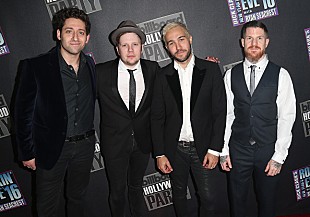 「フォール・アウト・ボーイ、4/27に新プロジェクトを発表か」