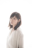 絢香「絢香、テーマは“手紙” 新曲「コトノハ」MV公開」1枚目/2