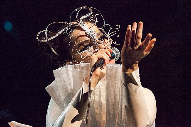 「ソーシャル疲れに対するビョークならではのアドバイスとは……？」1枚目/1