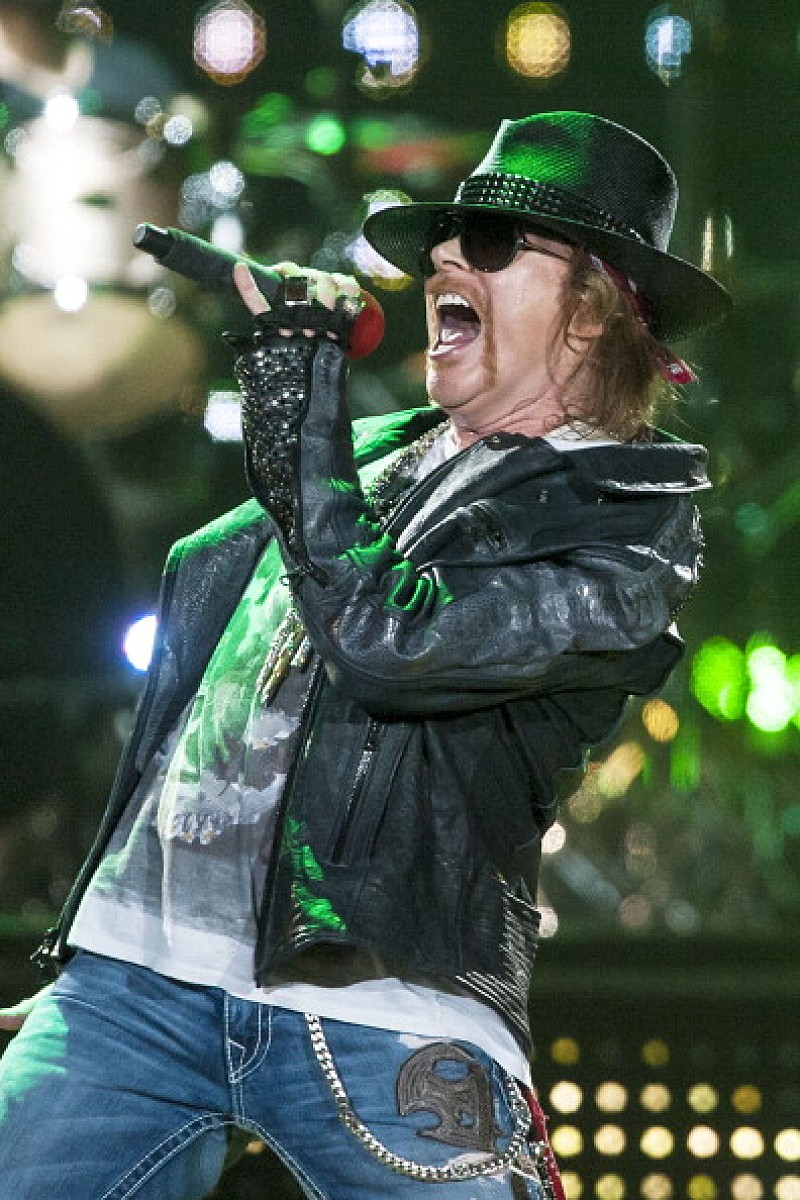 アクセル ローズ ビリー ジョエルのライブで 地獄のハイウェイ を熱唱 Daily News Billboard Japan