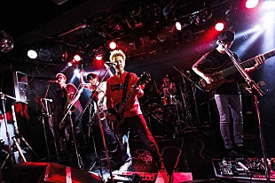 「FEELFLIP、全曲ライブハウスで録音したミニアルバムを7月リリース＆全国ツアーも発表」