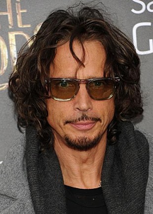 「サウンドガーデンのクリス・コーネル、自殺と断定」