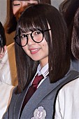 乃木坂46「乃木坂４６齋藤飛鳥、年上メンバ－をイジり倒す　大きな眼鏡姿に「ちょっと緊張しています」」1枚目/1