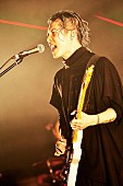 MIYAVI「MIYAVI「その日にしか起こらないドラマと熱を」対バンライブ初日はTHE ORAL CIGARETTES」1枚目/6