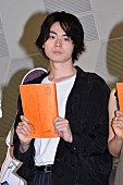 菅田将暉「菅田将暉、オ－ディションで声優初挑戦「勝ち取ってやったぜ」 　広瀬すずは初めての公開アフレコに「新感覚」」1枚目/1