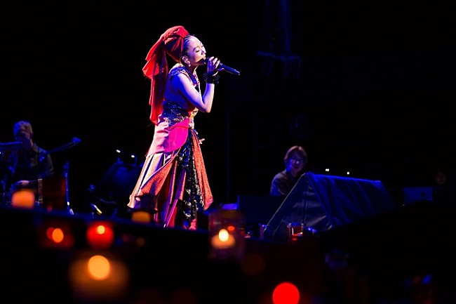 MISIA「MISIA、桜島をバックに世界遺産登録記念LIVEを開催！　映画『SING』の歌唱曲も初披露」1枚目/4