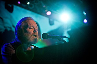 「故グレッグ・オールマン、兄も眠るジョージア州の墓地に埋葬されることに」