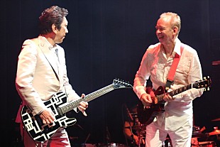 「布袋寅泰がフィル・マンザネラ来日公演に急遽ゲスト出演」