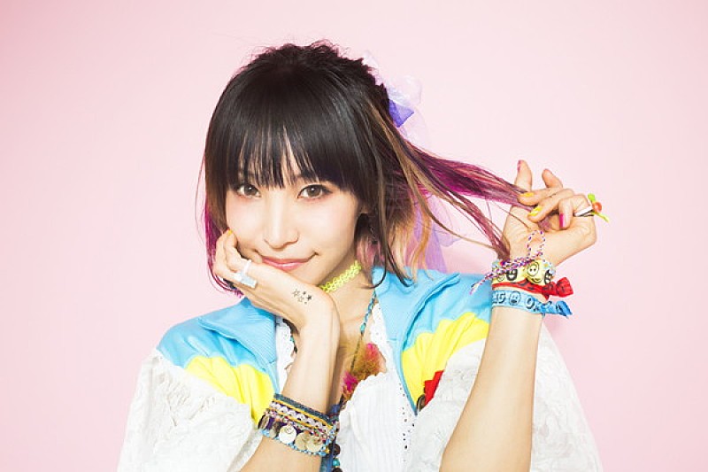 Lisaの新曲mvにtotalfat出演 カップリングの作曲も Daily News Billboard Japan