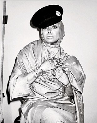 「エリカ・バドゥ、東阪ビルボードライブでの単独公演が開催決定」