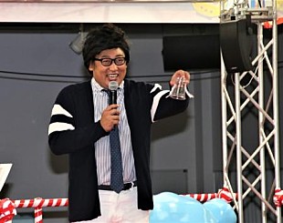 「ロバ－ト秋山こと“安来我楽”、たまごっち誕生秘話を明かす　「最初は普通に卵を売ろうとしていた」」