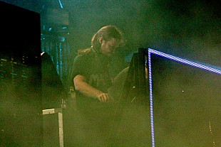 「【FRF '17】エイフェックス・ツイン/小沢健二/Cornelius/MONDO GROSSOら唯一無二の個性派が集結した2日目」