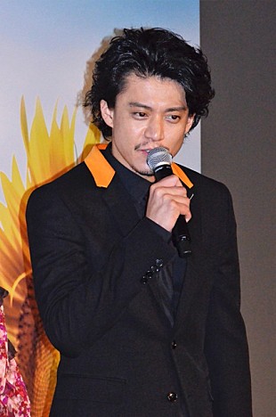 「小栗旬「僕は絶対にやりたくない」　若手２人への２０５時間もの取材を見て」