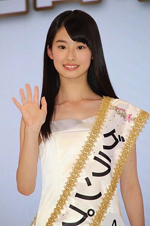「国民的美少女コンテスト、グランプリに井本彩花さん　「武井咲さんのような女優に」」