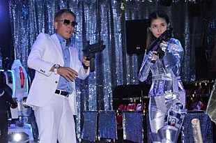 「橋本マナミ、自宅ではカ－テン閉め切り「裸で過ごす」　じゅんいちダビッドソン、本田圭佑の意気込みを“代弁”」