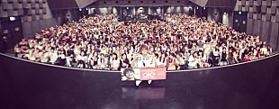 「Nissy（西島隆弘）映像先行上映会にサプライズ登壇！ 来場者と写真撮影も」