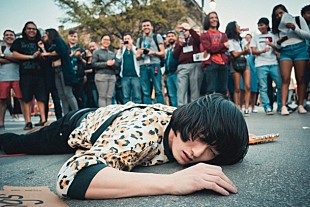 「現地民の絶賛にメンバー間の衝突…Walkings 全米ツアードキュメンタリーの予告編第2弾公開」