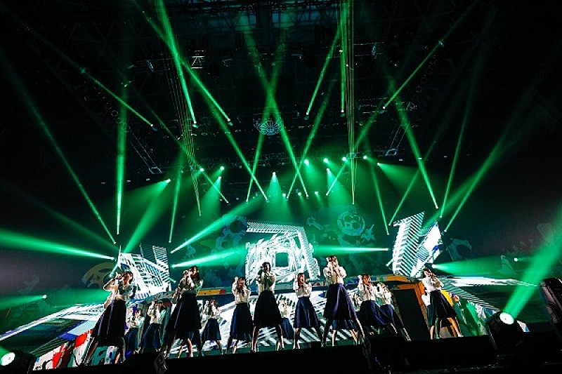 欅坂46、初の全国ツアー完走！幕張メッセ1万8千人が大熱狂