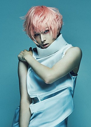 「蒼井翔太、新ALの“無機質かつ洗練された”ビジュアル公開」