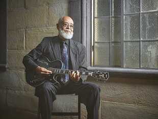 「デヴィッド・T．ウォーカー、モータウンの黄金期を築いた“ギターの神様”が2018年1月に来日公演決定」