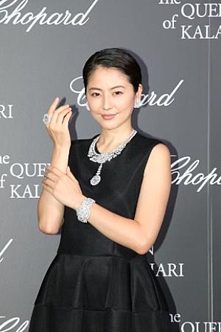 「長澤まさみ「五感を動かされる特別なもの」　ハイジュエリ－を身に着け「緊張」」