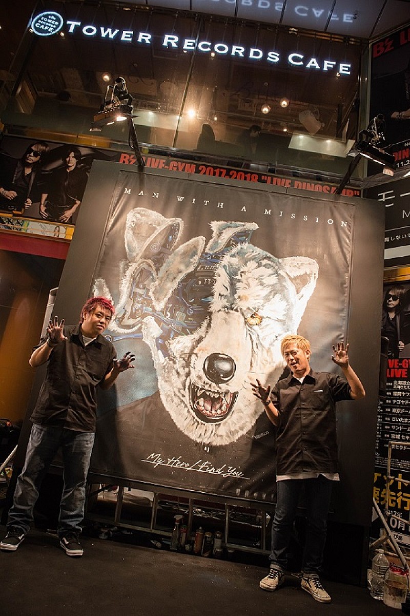 MAN WITH A MISSION「MAN WITH A MISSION、渋谷タワレコで新曲J写をライブペインティングにて解禁」1枚目/7