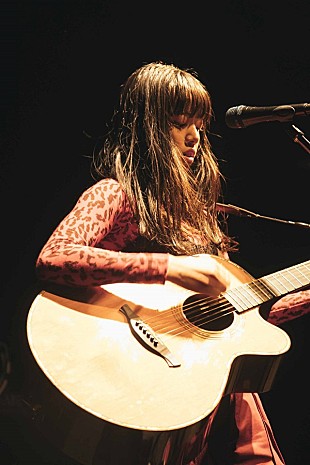 「あいみょん、初のワンマンツアー東京公演で来年春4大都市ツアー開催を発表」