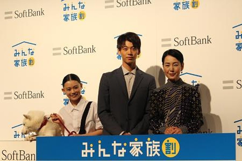 樋口可南子「白戸家「続行」で新メンバ－３人が加入！　樋口可南子は、母から“おばあちゃん”に」1枚目/1