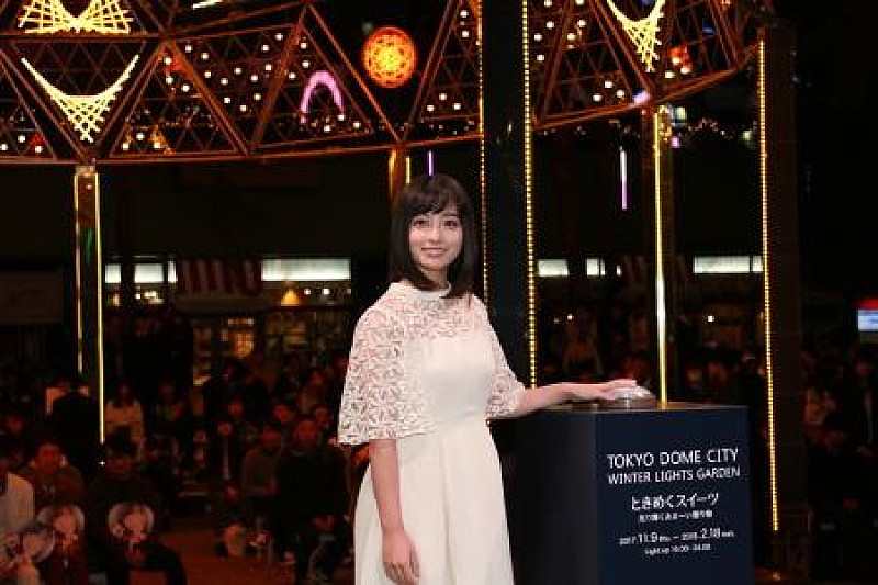 橋本環奈「橋本環奈、今年の流行語は「鼻ほじ」　「クリスマスは福岡の友達や家族に会いたい」」1枚目/1