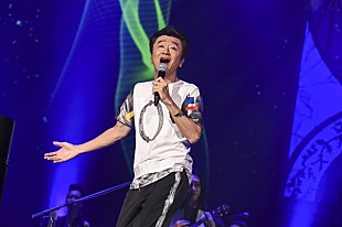 「桑田佳祐が東京ドーム公演を開催、新旧ヒット曲のオンパレードで2日間11万人が熱狂」