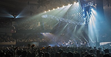 安全地帯、デビュー35周年公演で披露された名曲の数々にファン感涙 | Daily News | Billboard JAPAN