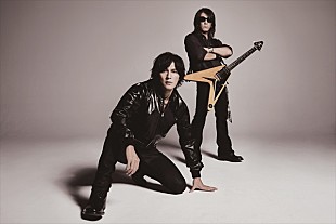 「B'z、FM COCOLO 12月のマンスリー・アーティストに決定」