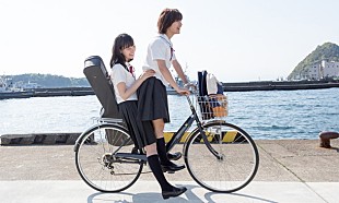 「押見修造の人気漫画『志乃ちゃんは自分の名前が言えない』映画化！ 15歳の若手女優W主演」