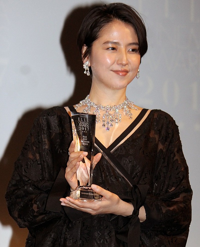 「長澤まさみ、ベストアクトレス賞受賞で「精進します」　“新人賞”中条あやみは「暴れたい」」1枚目/1