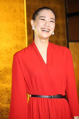 「蒼井優、“嫌な女”熱演で主演女優賞　「一歩一歩前を向いて頑張っていきたい」」